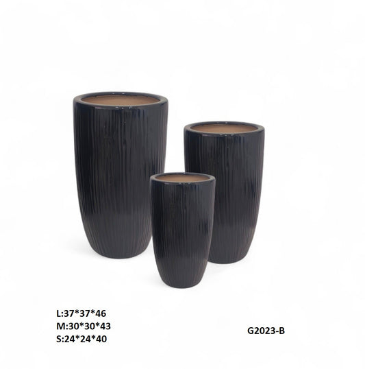 black plant pot